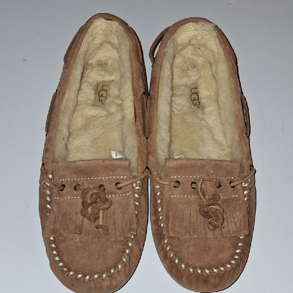 UGG Tan Suede Moccasin Slippers Size 9